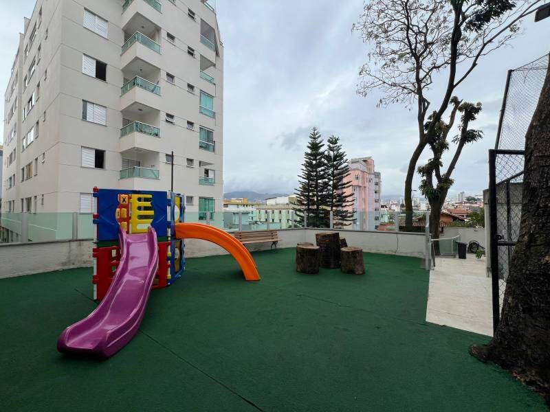 Apartamento, Sagrada Família, 3 Quartos, 2 Vagas, 1 Suíte