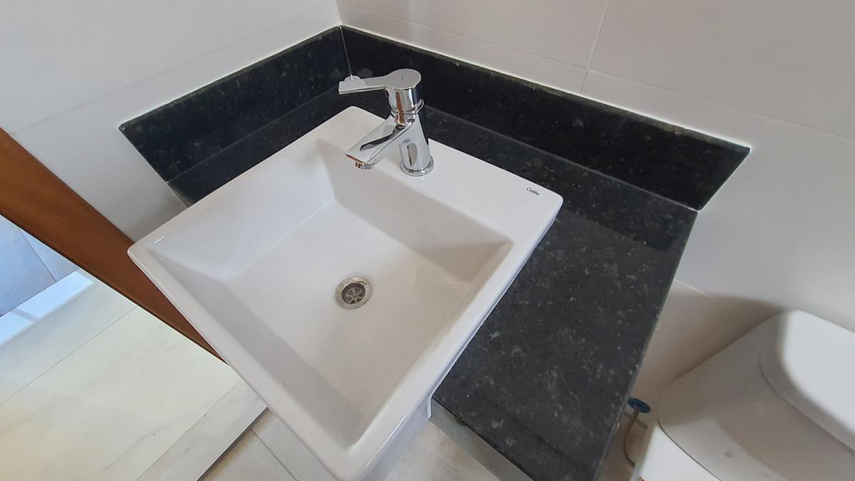 Casa, Centro, 3 Quartos, 2 Vagas, 1 Suíte