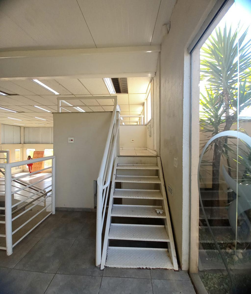 Galpão, Jardim Canadá, 0 Quarto, 4 Vagas