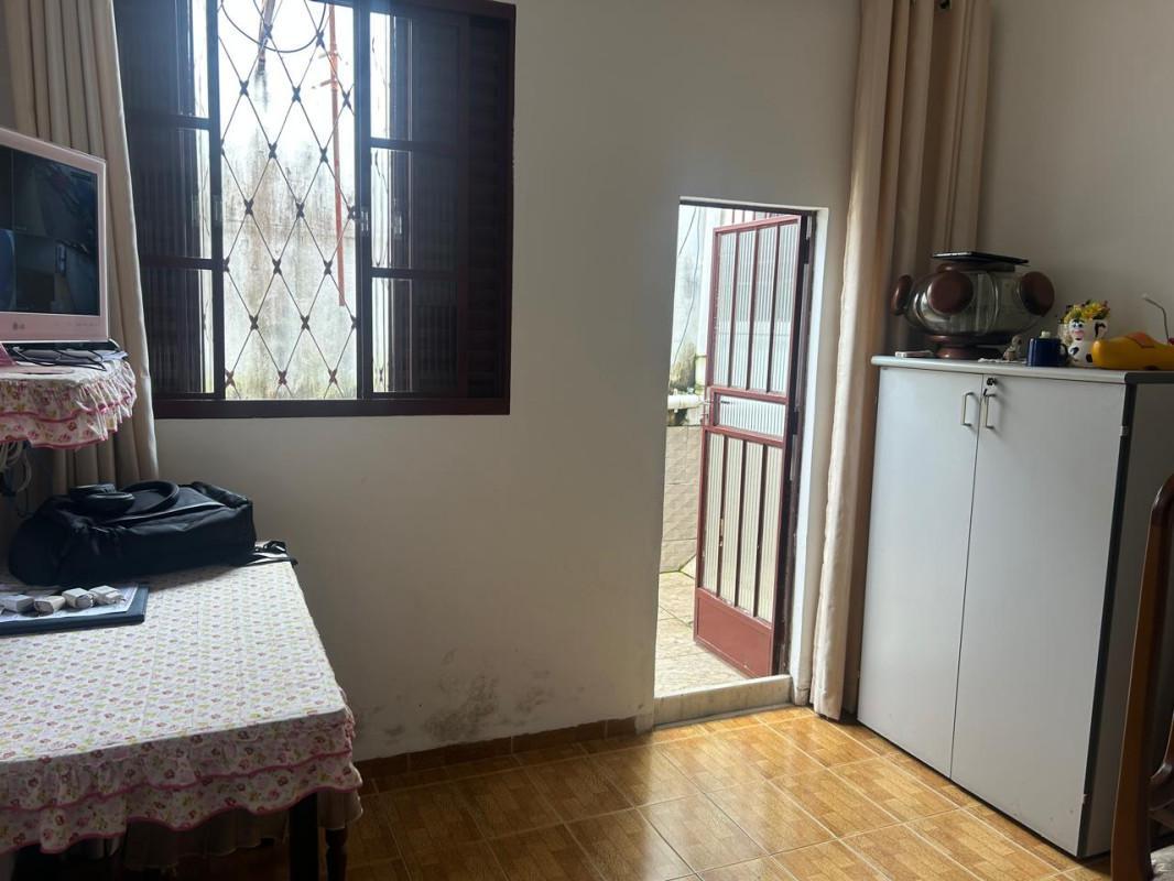 Casa, Tirol, 3 Quartos, 3 Vagas, 1 Suíte