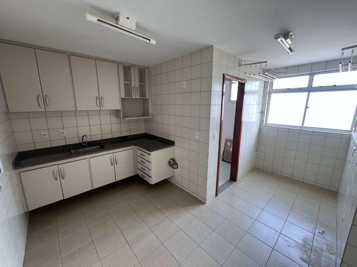 Apartamento, Funcionários, 3 Quartos, 2 Vagas, 1 Suíte
