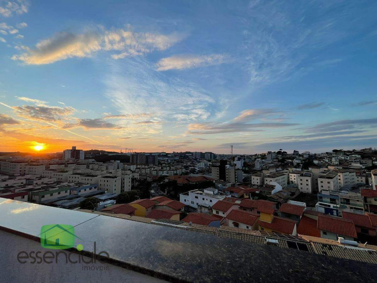 Cobertura, Jardim Riacho das Pedras, 3 Quartos, 2 Vagas, 1 Suíte