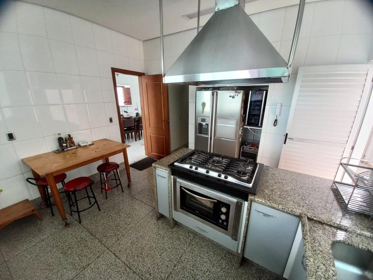 Casa, Mangabeiras, 4 Quartos, 12 Vagas, 2 Suítes