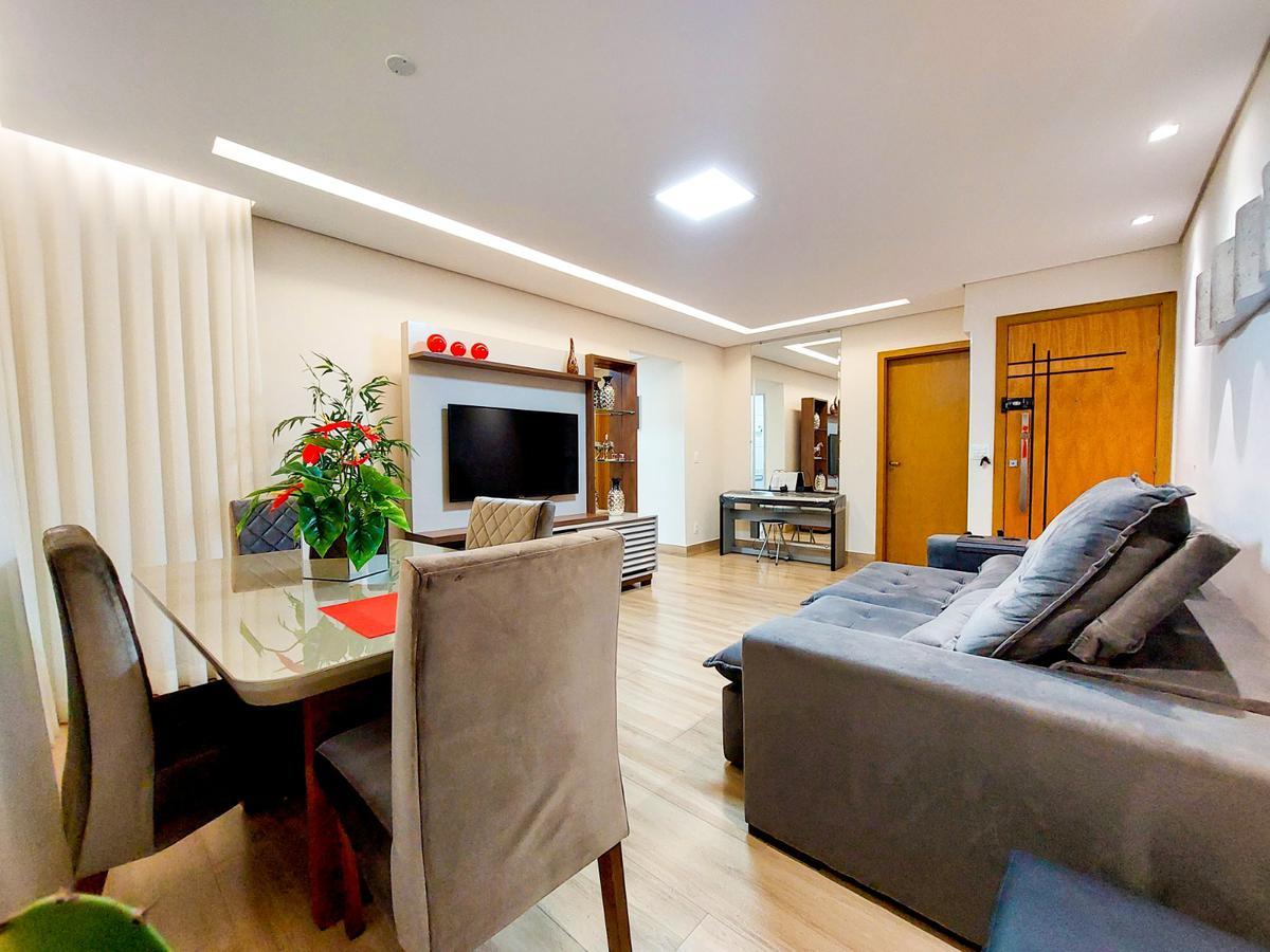 Apartamento, Castelo, 3 Quartos, 2 Vagas, 1 Suíte