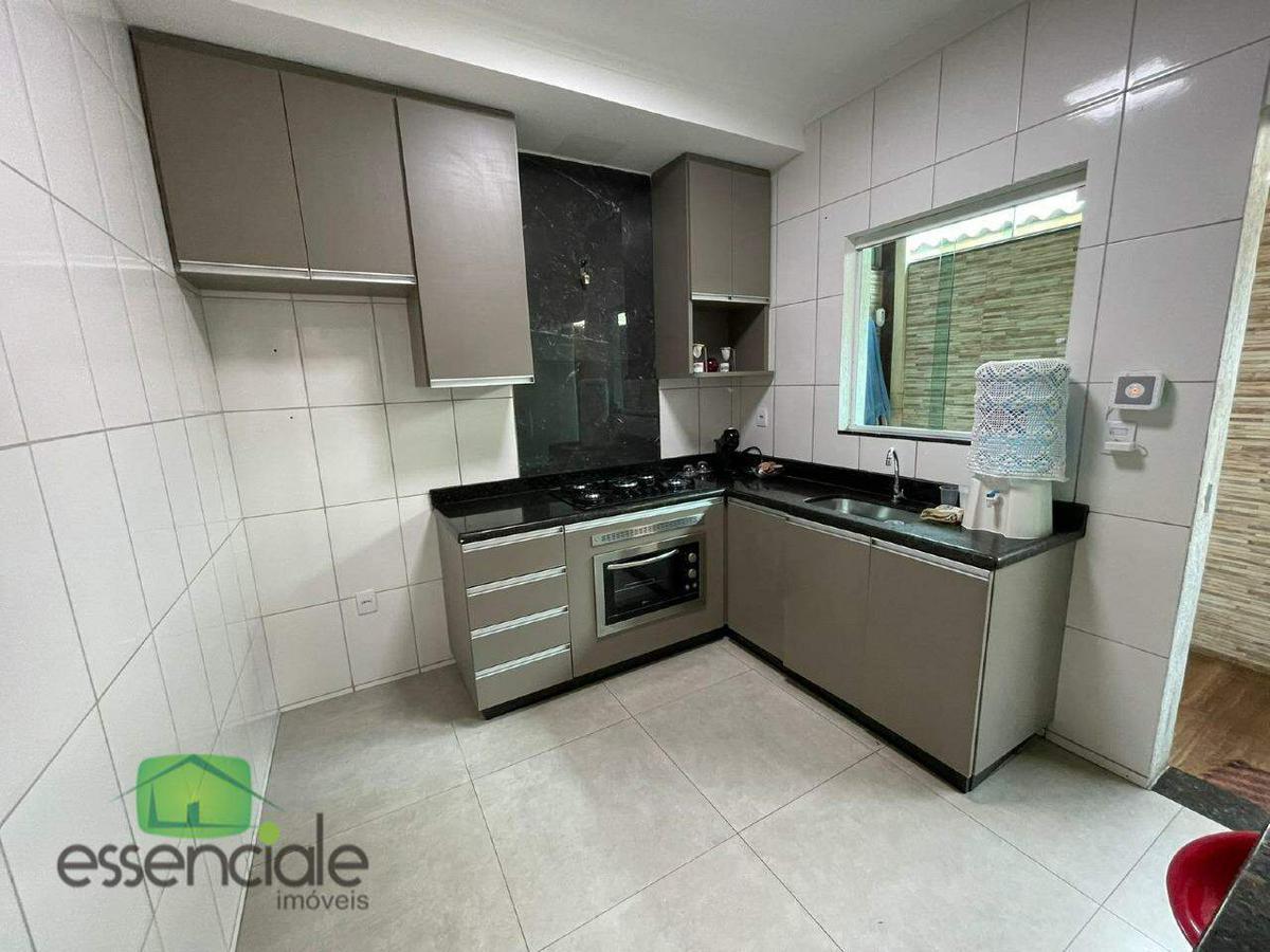 Casa, Europa, 3 Quartos, 2 Vagas, 1 Suíte