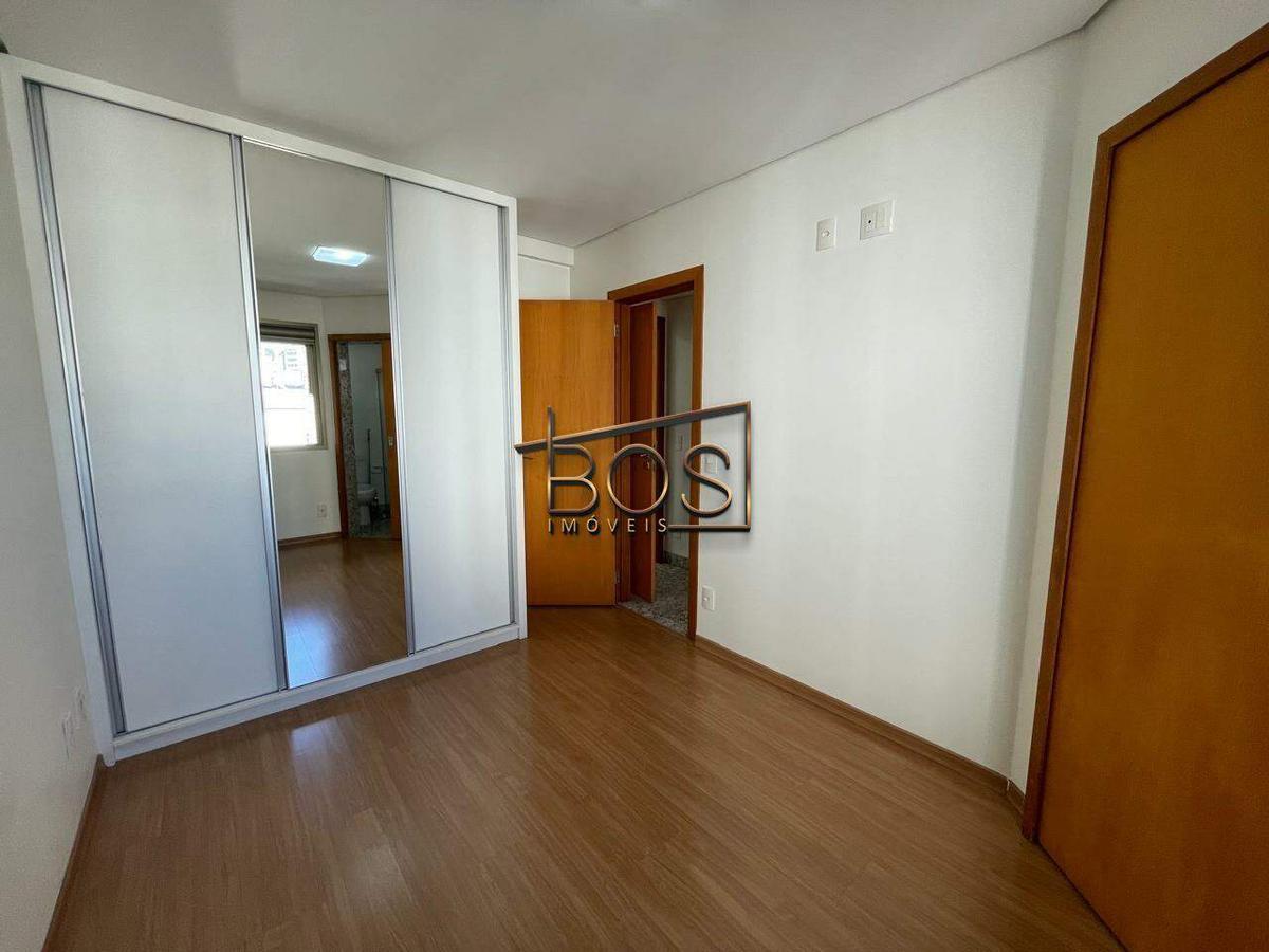 Cobertura, Funcionários, 4 Quartos, 3 Vagas, 3 Suítes