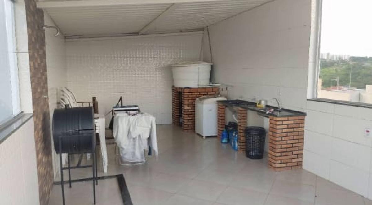 Casa, Monte Verde, 2 Quartos, 1 Vaga, 1 Suíte