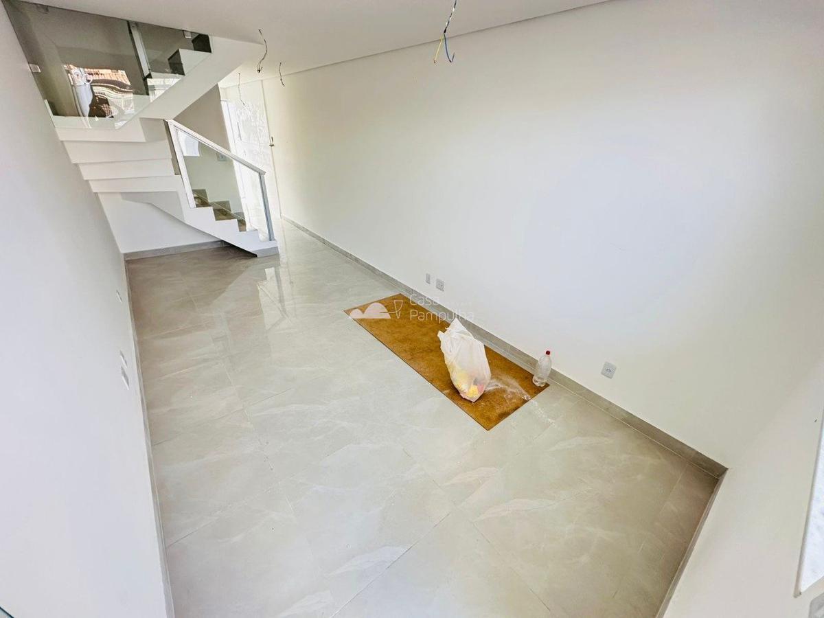 Casa, Floramar, 2 Quartos, 1 Vaga, 2 Suítes