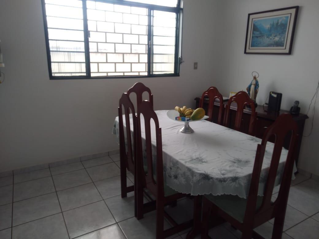 Casa, Nova Suíssa, 4 Quartos, 2 Vagas