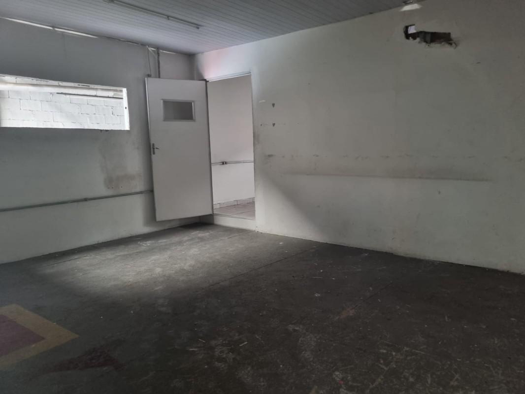 Galpão, Parque Ayrton Senna, 0 Quarto, 0 Vaga