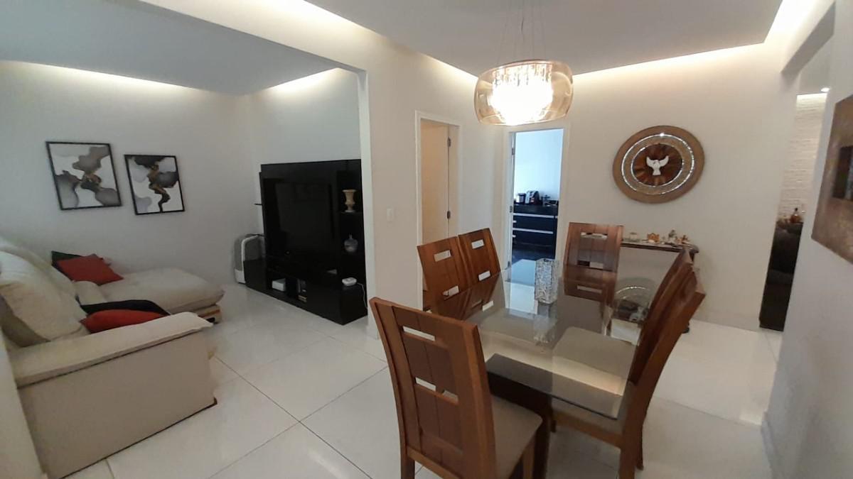 Casa, João Pinheiro, 4 Quartos, 2 Vagas, 3 Suítes