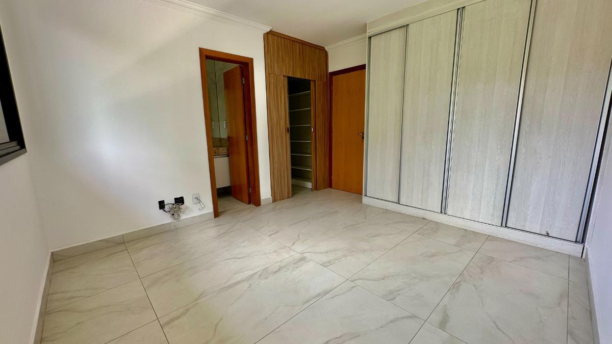 Casa, Itapoã, 3 Quartos, 4 Vagas, 1 Suíte