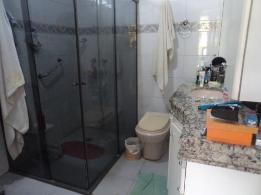 Casa, Planalto, 3 Quartos, 5 Vagas, 1 Suíte