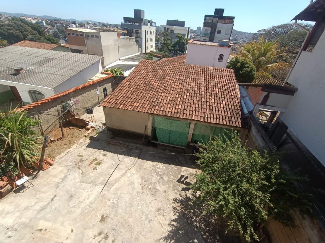 Casa, Candelária, 4 Quartos, 3 Vagas