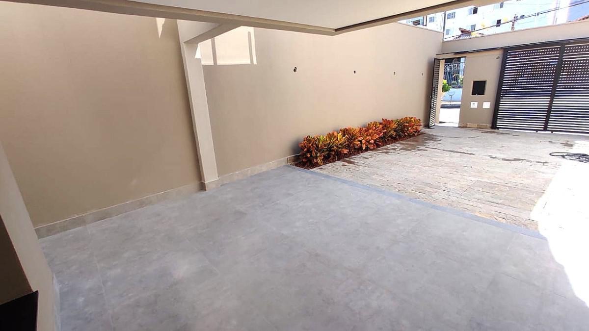 Casa, Jaraguá, 4 Quartos, 3 Vagas, 1 Suíte