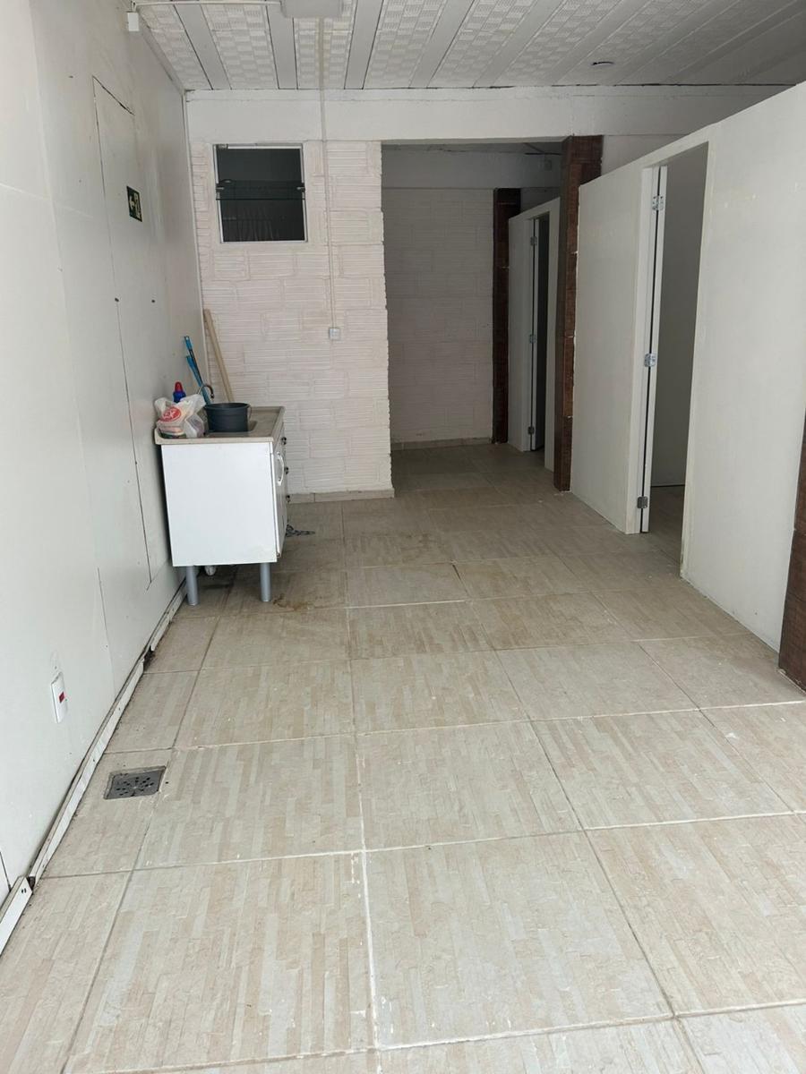 Quitinete, Centro, 2 Quartos, 0 Vaga