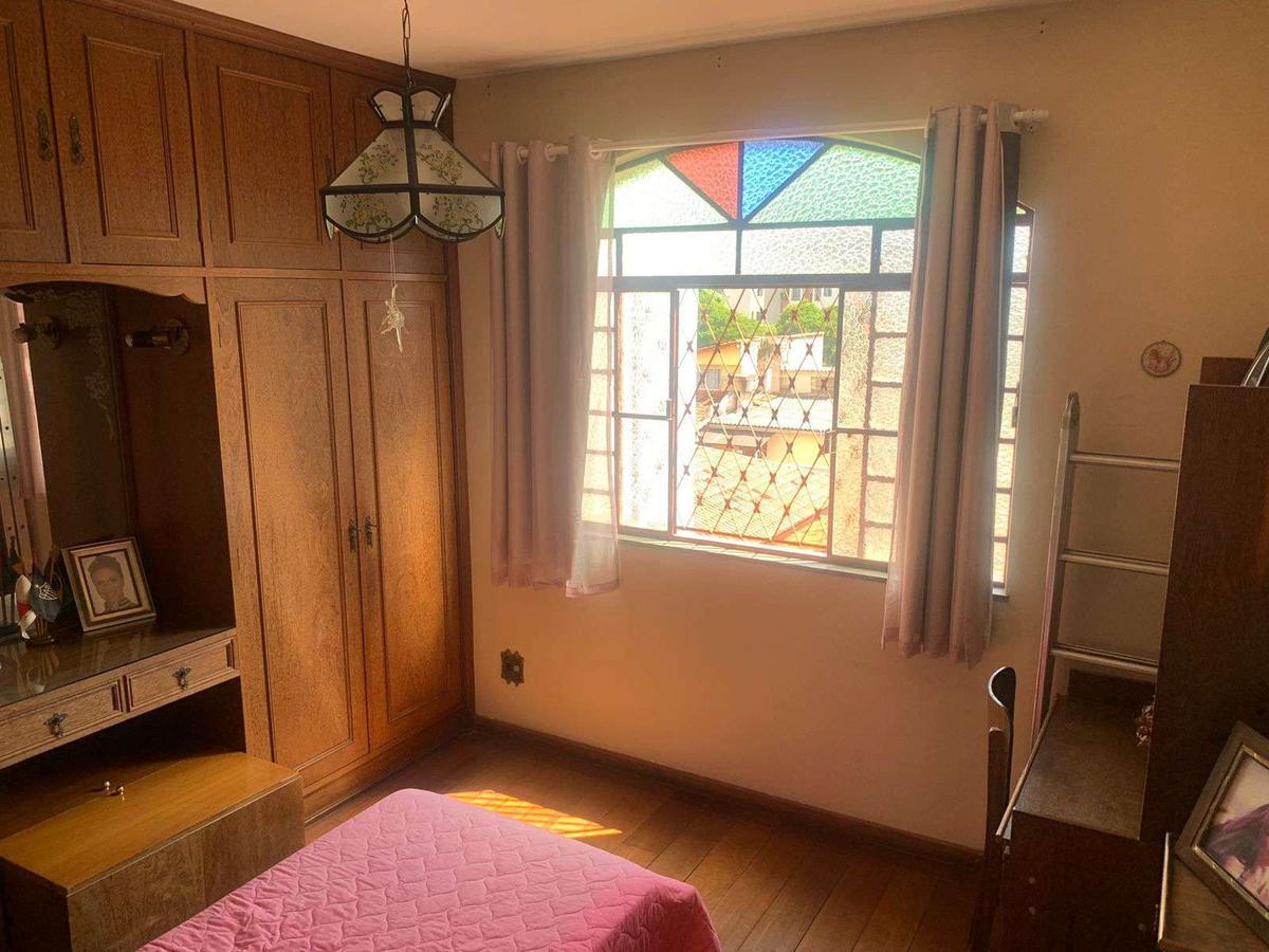 Casa, Cidade Nova, 4 Quartos, 3 Vagas, 1 Suíte