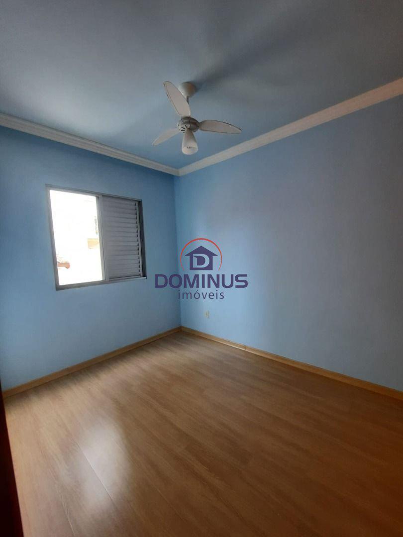 Apartamento, Floresta, 2 Quartos, 1 Vaga