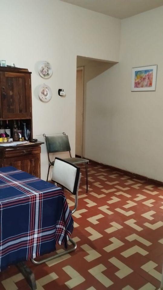 Casa, Sagrada Família, 5 Quartos, 0 Vaga, 1 Suíte