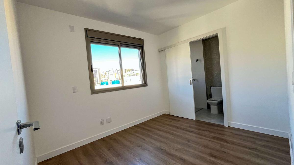 Apartamento, Cruzeiro, 4 Quartos, 3 Vagas, 2 Suítes