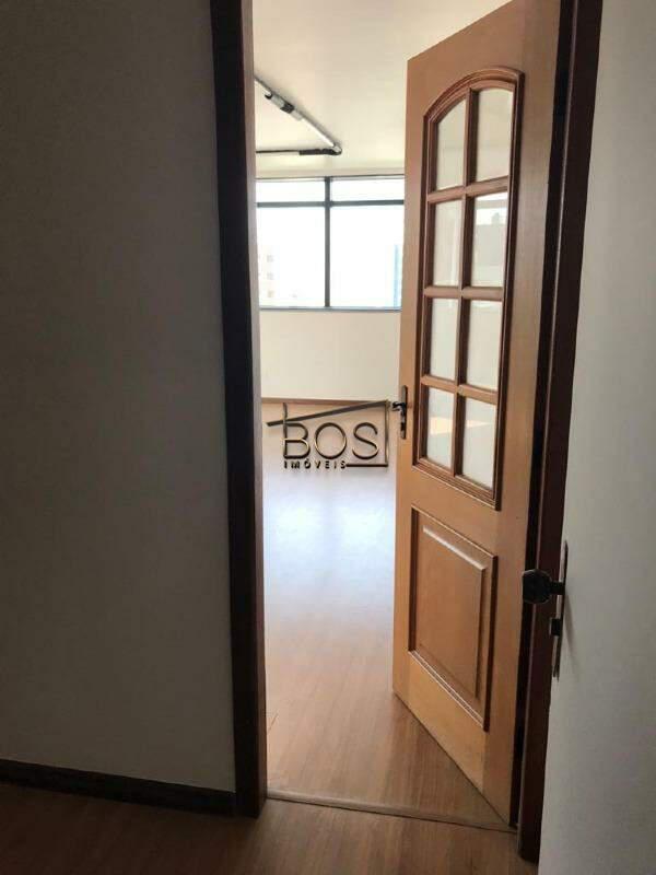 Andar, Estoril, 0 Quarto, 6 Vagas