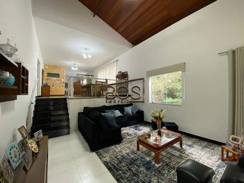 Casa, Casa Branca, 5 Quartos, 20 Vagas, 4 Suítes