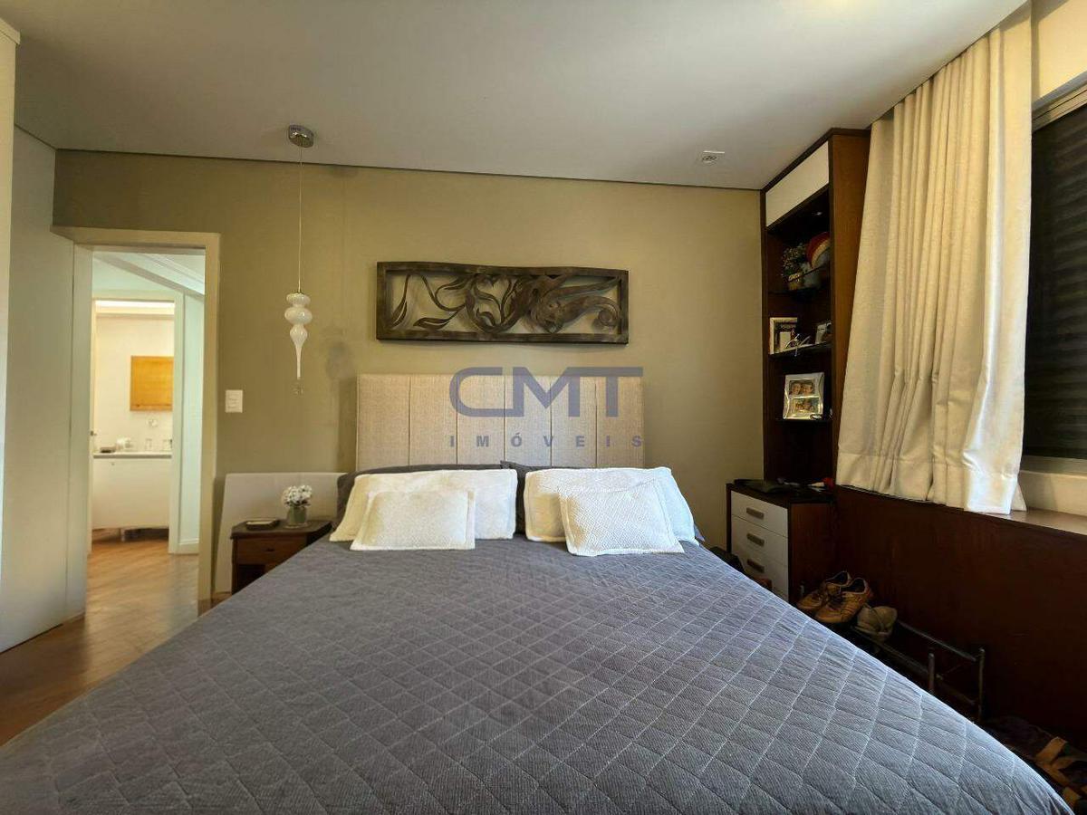Apartamento, Funcionários, 4 Quartos, 2 Vagas, 2 Suítes