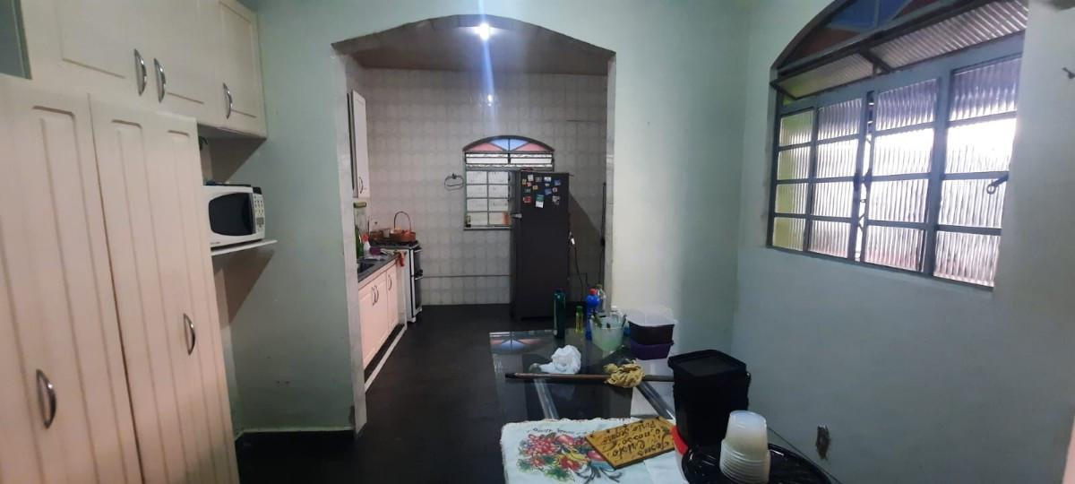 Casa, Cachoeirinha, 4 Quartos, 1 Vaga