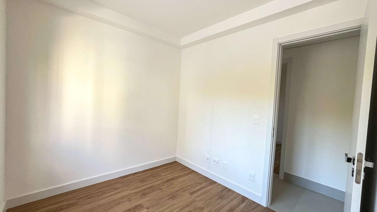 Apartamento, Sagrada Família, 3 Quartos, 2 Vagas, 1 Suíte