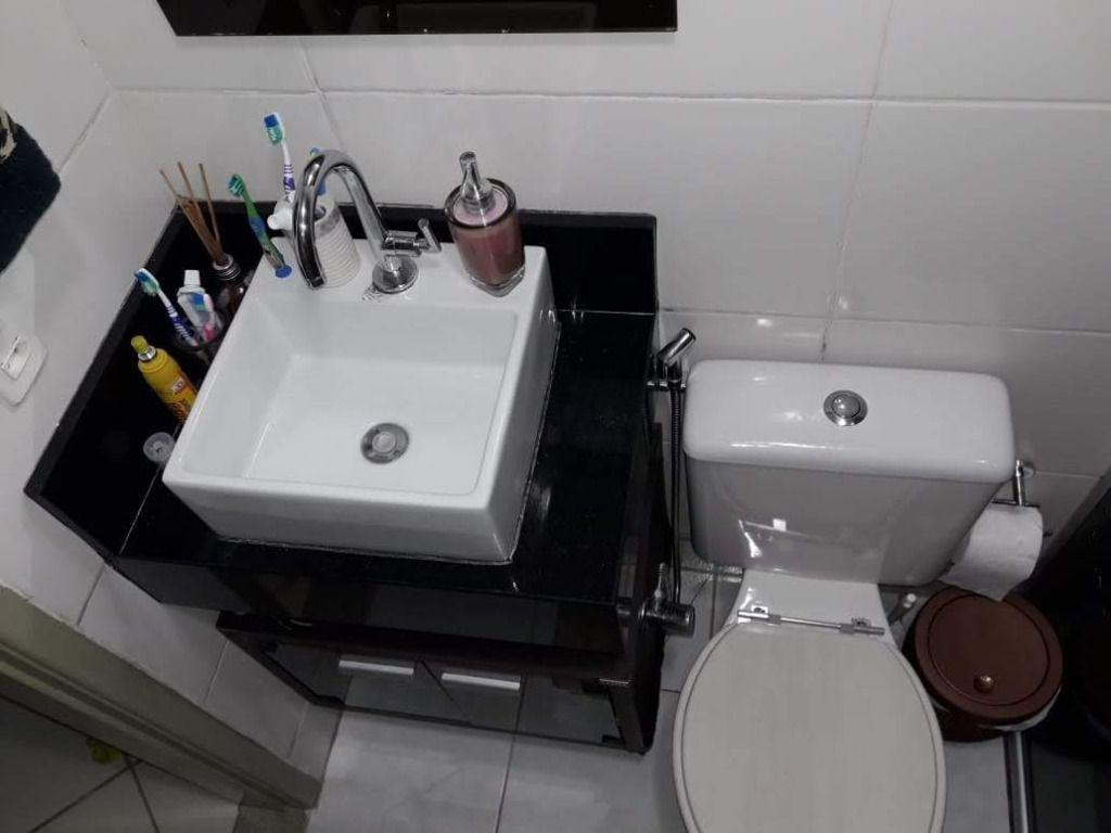 Apartamento, Jardim Vitória, 2 Quartos, 1 Vaga