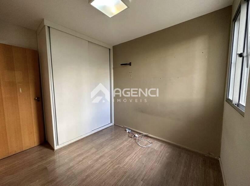 Apartamento, Sagrada Família, 3 Quartos, 0 Vaga, 1 Suíte