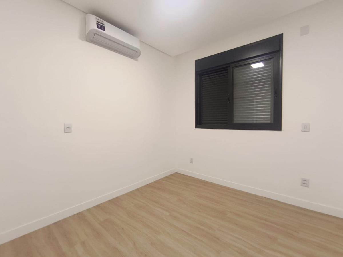 Casa, Trevo, 4 Quartos, 4 Vagas, 3 Suítes