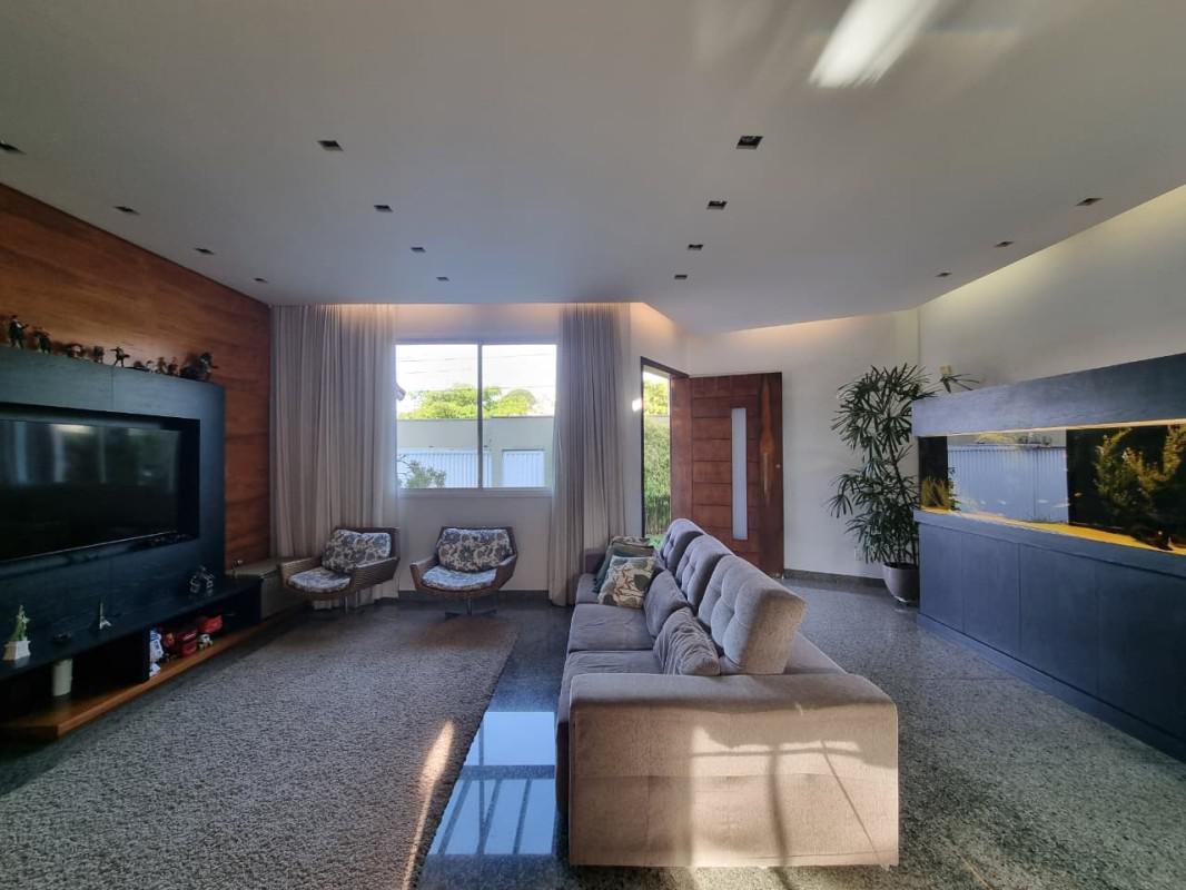 Casa, Jardim Riacho das Pedras, 3 Quartos, 4 Vagas, 1 Suíte