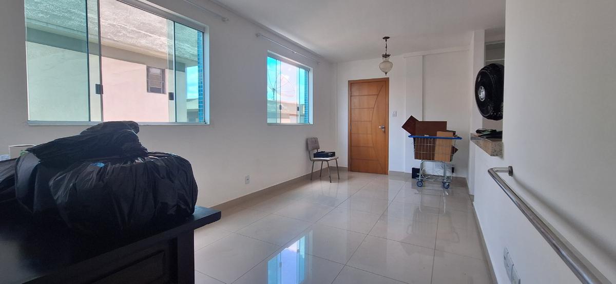 Apartamento, Sagrada Família, 3 Quartos, 2 Vagas, 1 Suíte