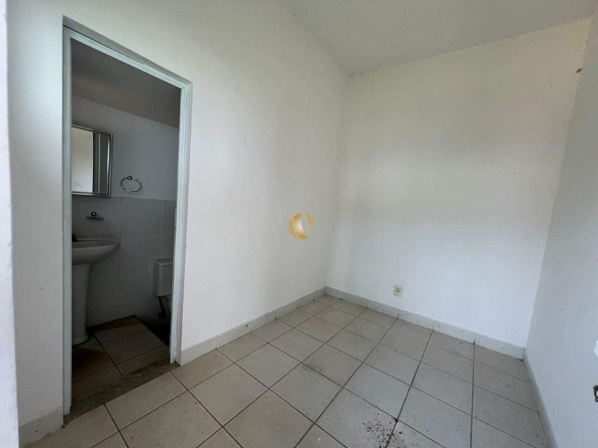 Casa, Centro, 8 Quartos, 15 Vagas, 2 Suítes