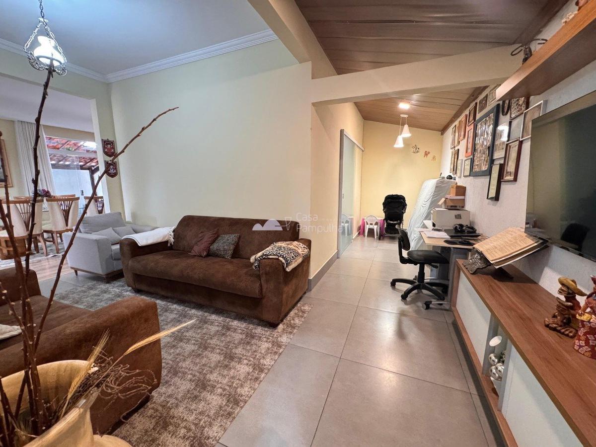 Casa, Trevo, 3 Quartos, 4 Vagas