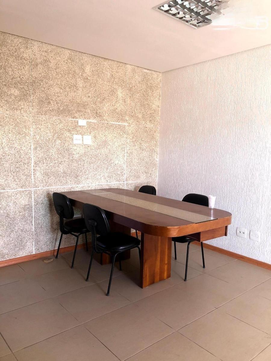 Sala, Luxemburgo, 0 Quarto, 1 Vaga