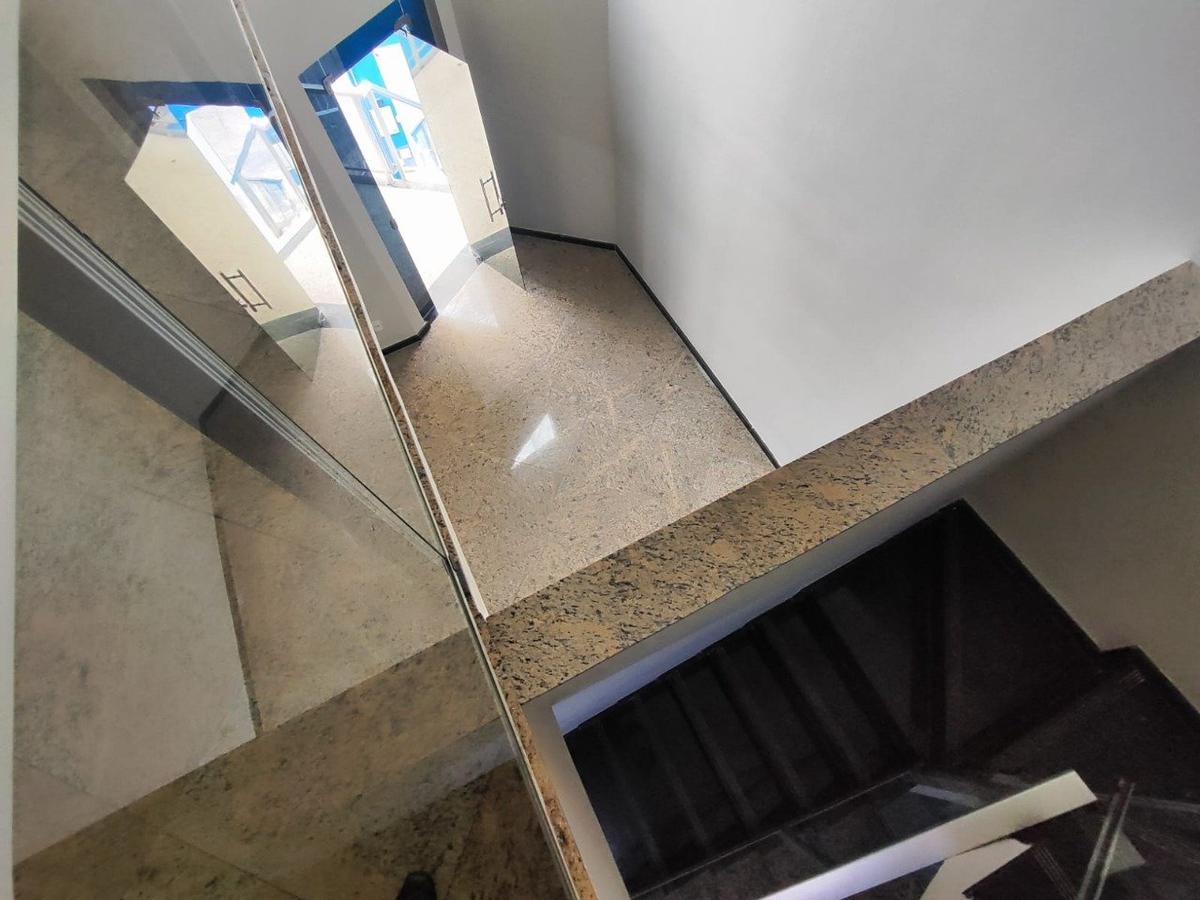 Casa, Nova Floresta, 3 Quartos, 2 Vagas, 1 Suíte