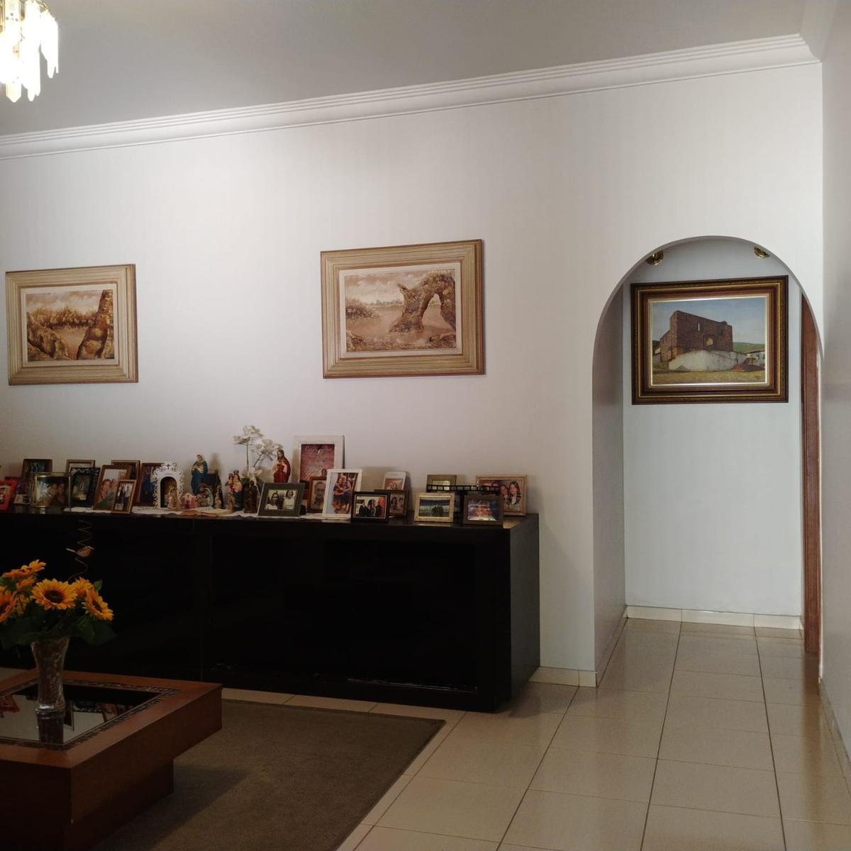 Casa, Ouro Preto, 3 Quartos, 4 Vagas, 1 Suíte