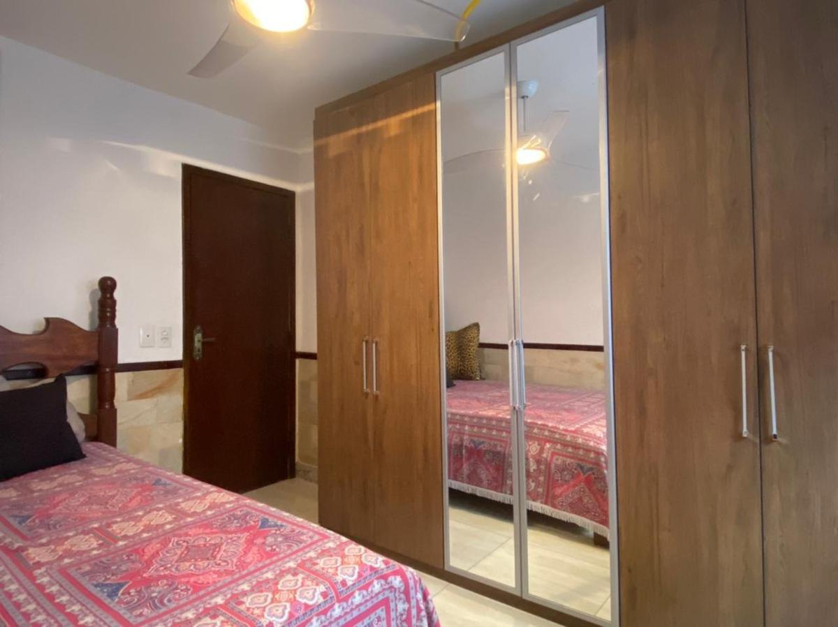 Casa, Itapoã, 6 Quartos, 3 Vagas, 1 Suíte