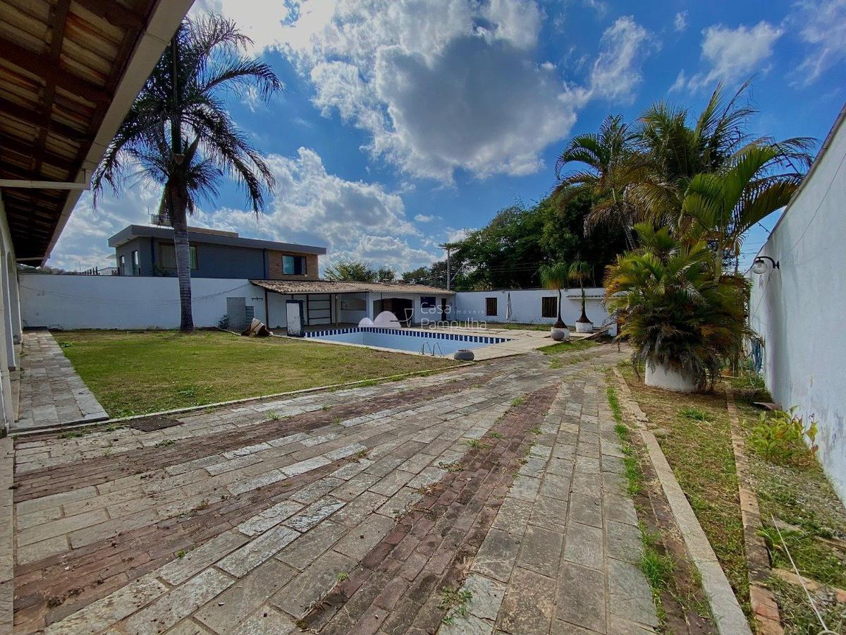 Casa, Braúnas, 3 Quartos, 8 Vagas, 2 Suítes