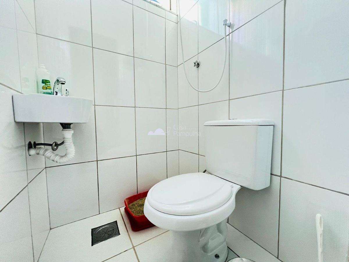 Casa, Santa Branca, 3 Quartos, 4 Vagas, 1 Suíte