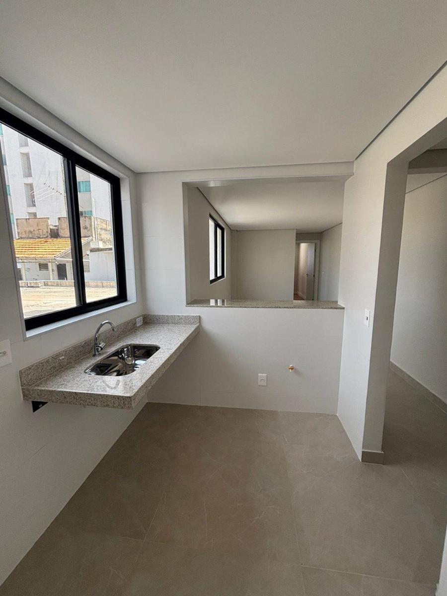 Apartamento, Sagrada Família, 1 Quarto, 1 Vaga