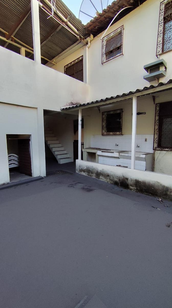 Casa, Centro, 5 Quartos, 4 Vagas, 1 Suíte