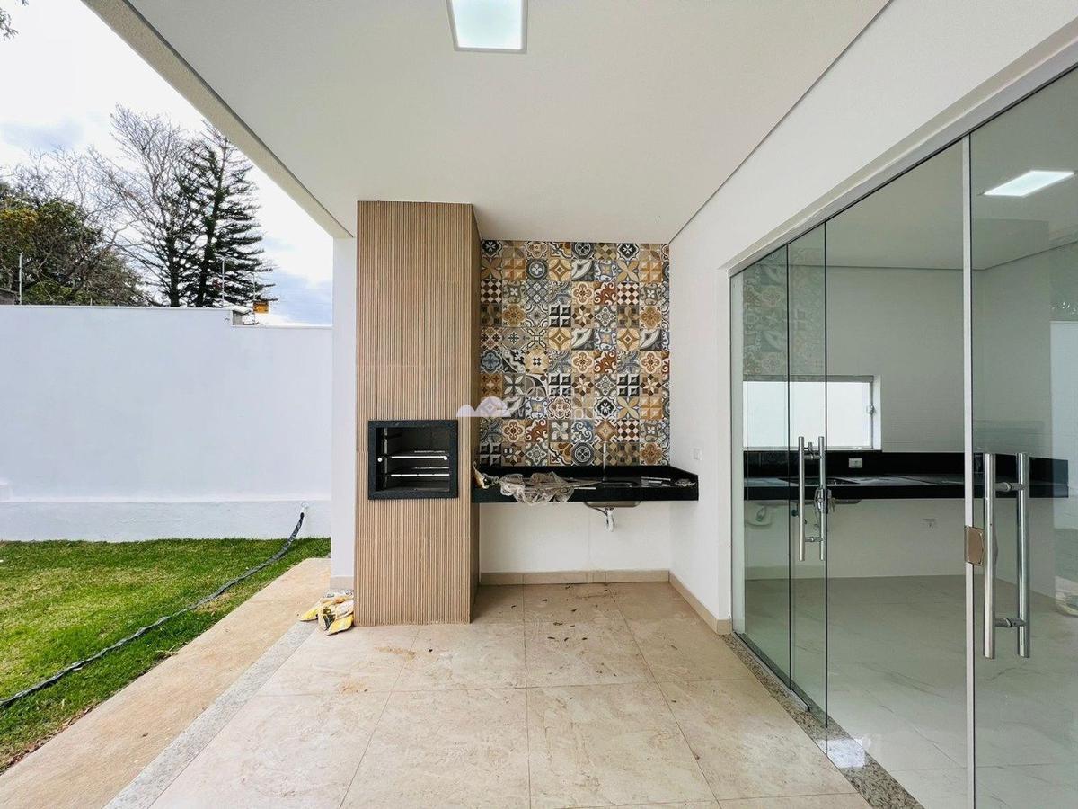 Casa, Názia II, 3 Quartos, 4 Vagas, 1 Suíte