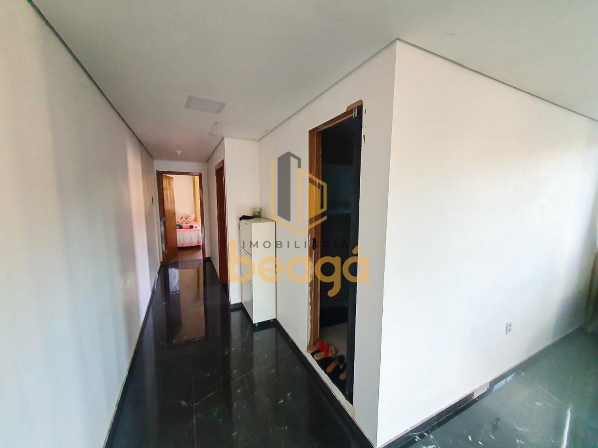 Casa, Arvoredo, 4 Quartos, 2 Vagas, 1 Suíte