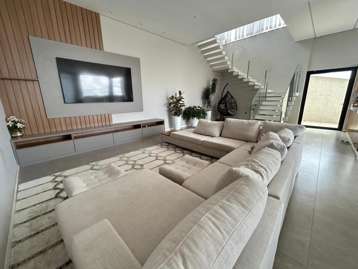 Casa, Novo Itabirito, 5 Quartos, 10 Vagas, 1 Suíte
