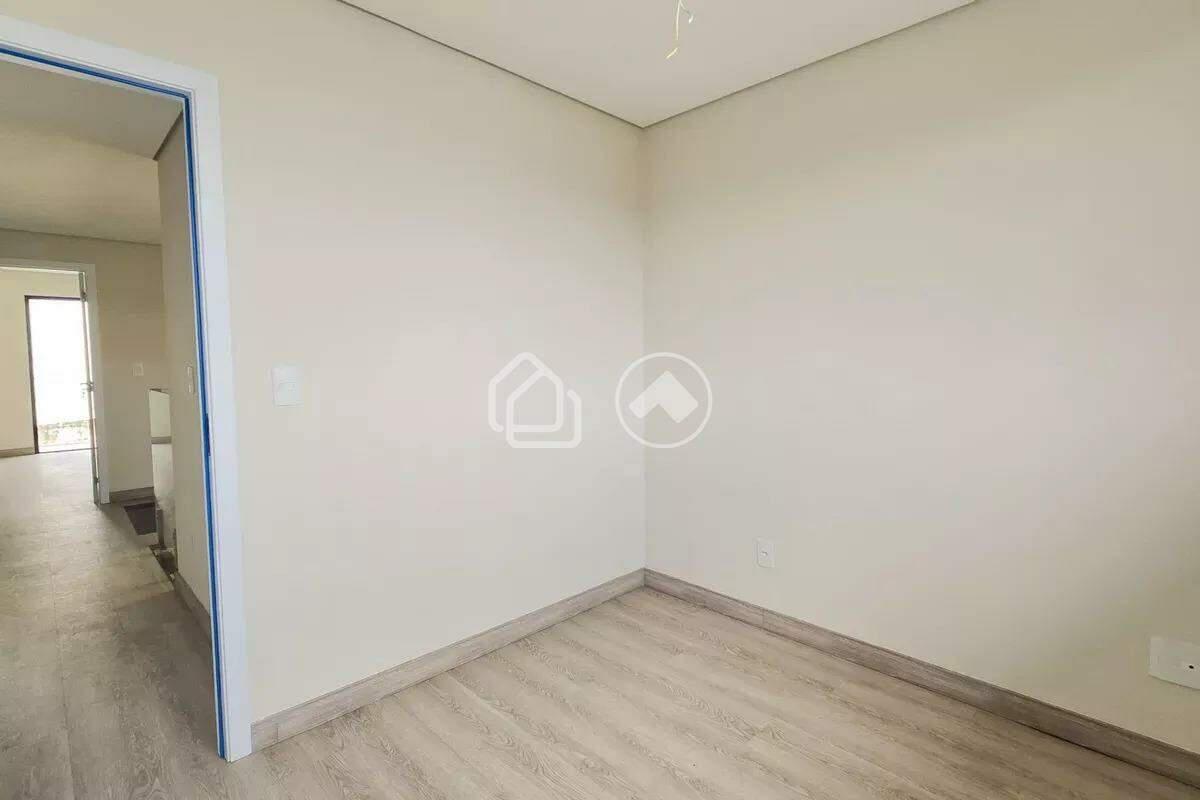 Casa em Condomínio, Ouro Preto, 4 Quartos, 2 Vagas, 1 Suíte