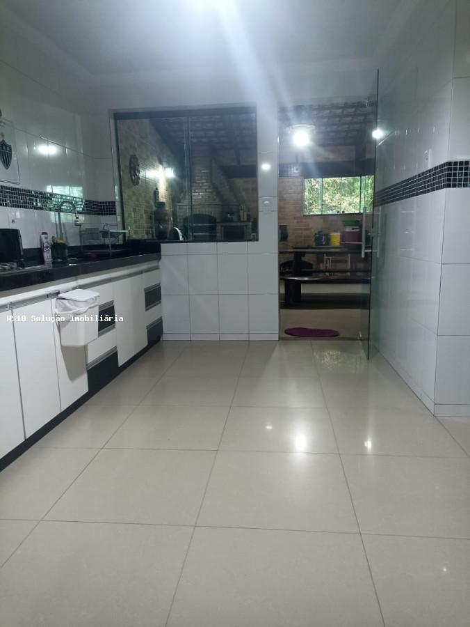 Casa, Vila Beneves, 3 Quartos, 2 Vagas, 1 Suíte