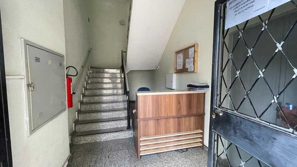 Prédio, São Cristóvão, 0 Quarto, 0 Vaga